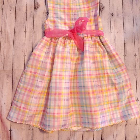 Girls party dress - Picture 2 of 3